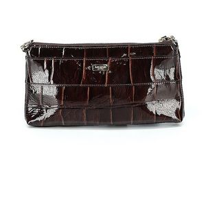 Beautiful bag, 100 percent leather, chain details, metal accent.